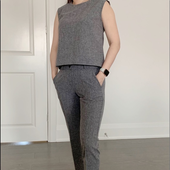 Set of top and bottom. - Picture 1 of 10